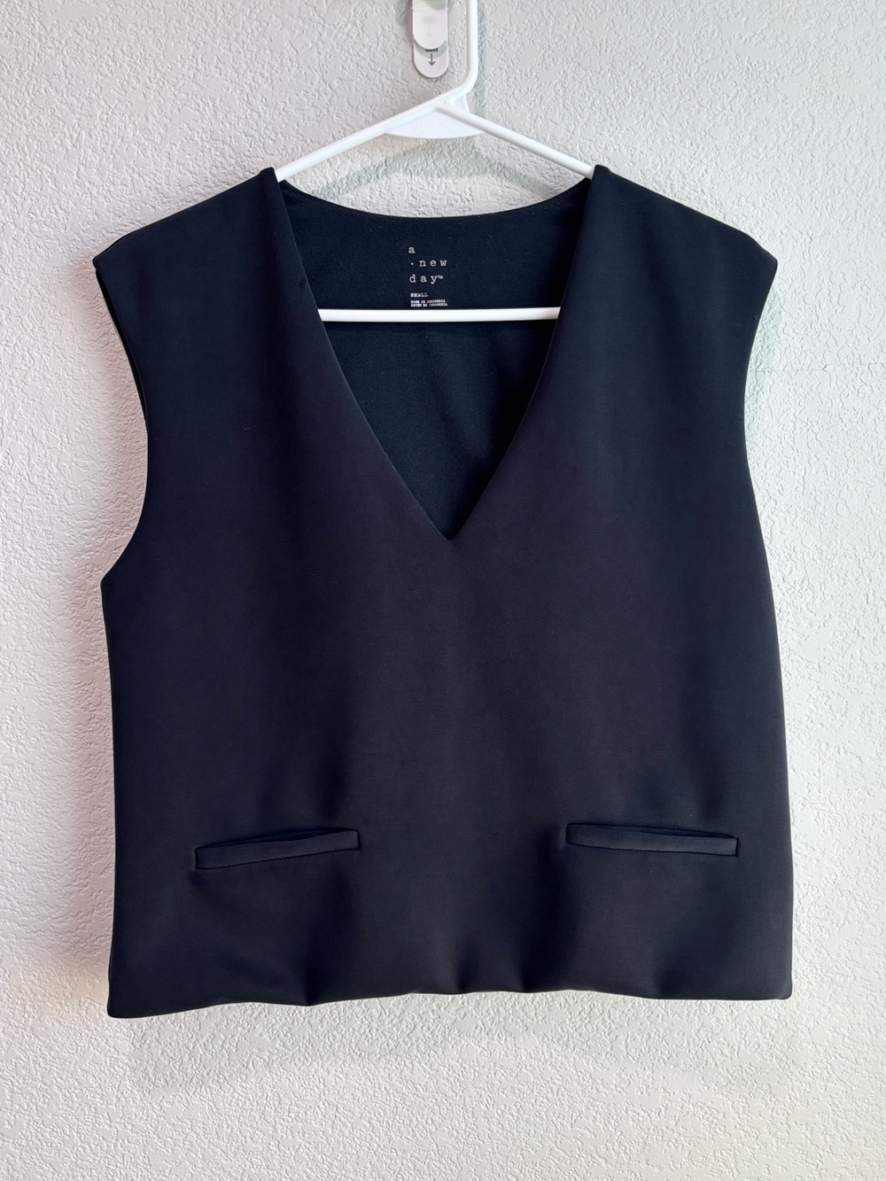 A New Day Vest Black Sleeveless Tailored Top Women’s Size Small